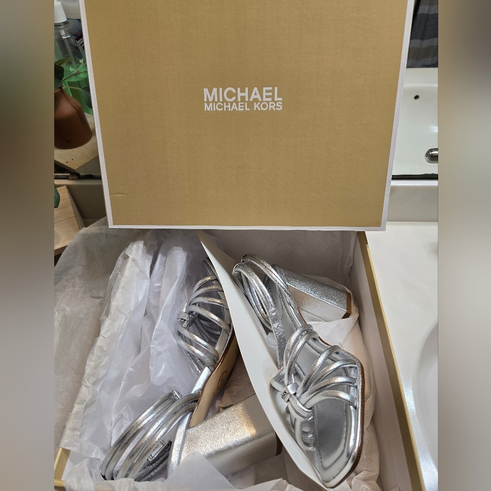 NIB Michael Kors Metallic Silver Strappy Block Heels - Picture 5 of 7